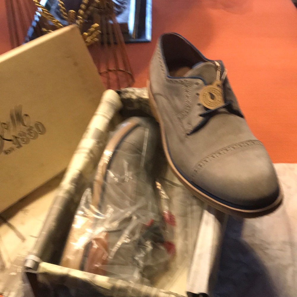 Johnson and Murphy size 13 shoes